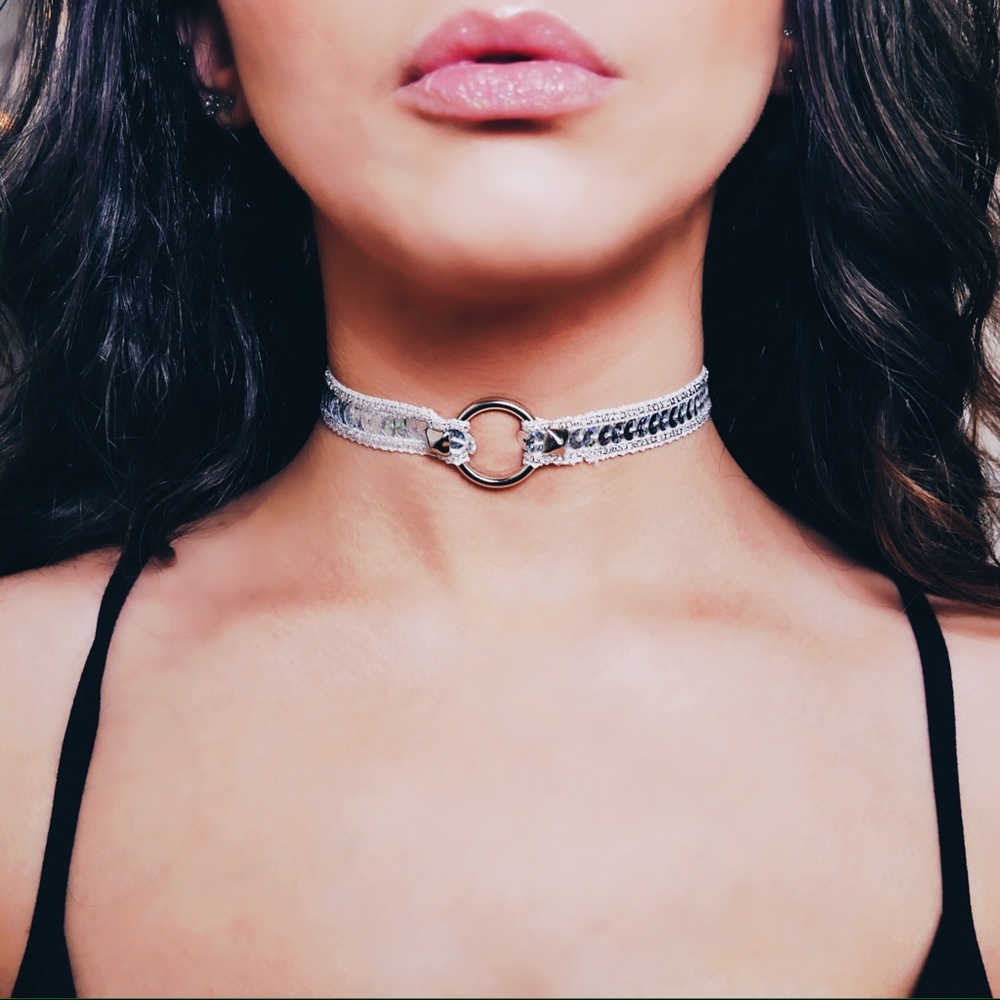 💎NEW💎 Holographic Sequin Studded O-Ring Choker