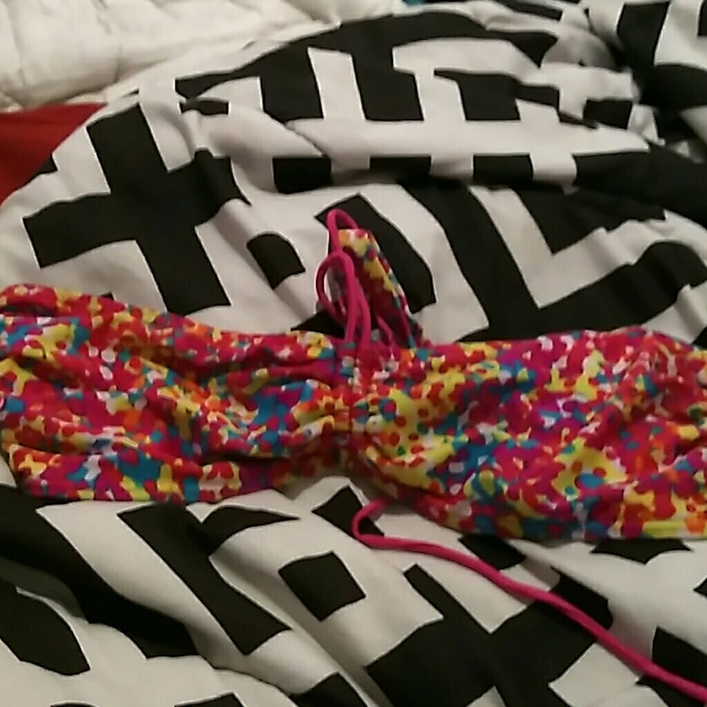 Bathing suit top size m/l