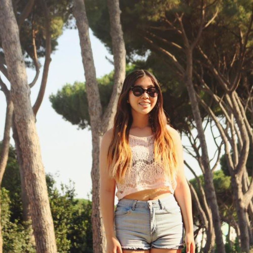 Meet your Posher, Danielle