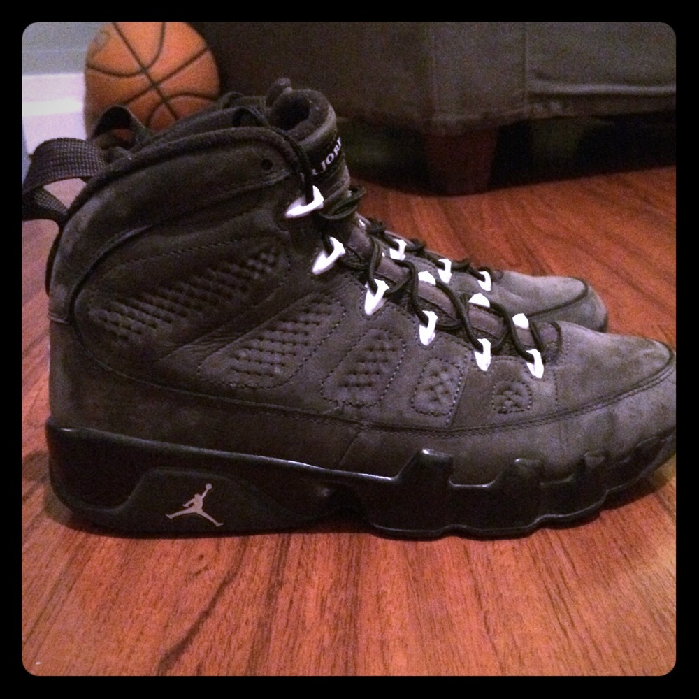 Jordan 9 Anthracite