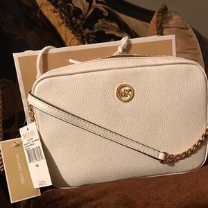 Crossbody bag MK $100 New with tag!
