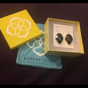 Kendra Scott Corley Earrings NWT