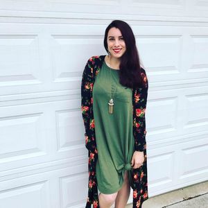 Meet your Posher, Danielle