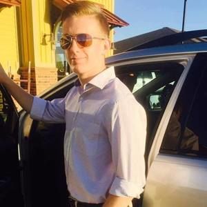 Meet your Posher, Zac