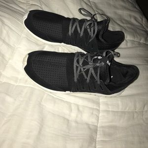Adidas Tubular (size:10)