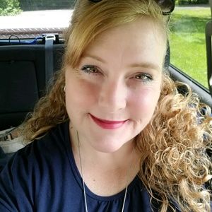 Meet your Posher, Stacey