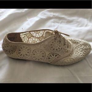 Crocheted Lace Oxford Flats