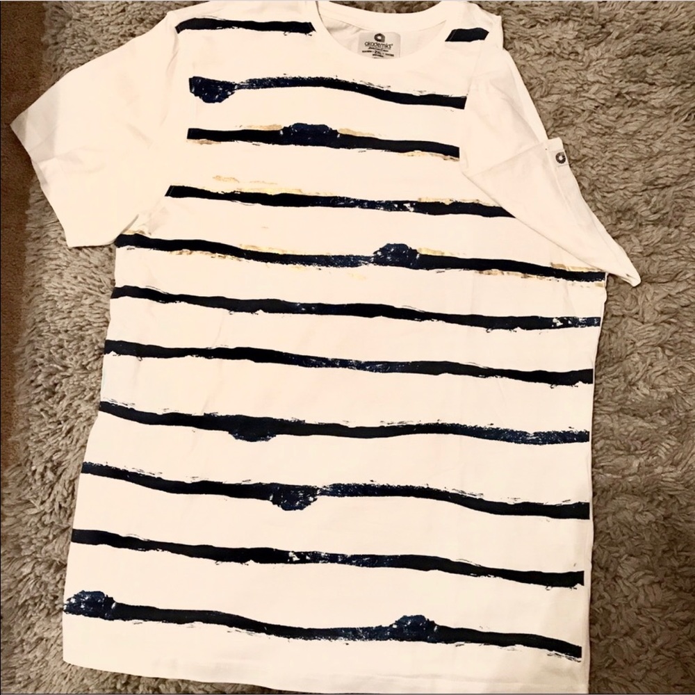 NWOT Men's Short Sleeve Stylish Tee T-shirt