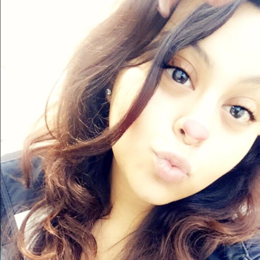 Meet your Posher, Virginia