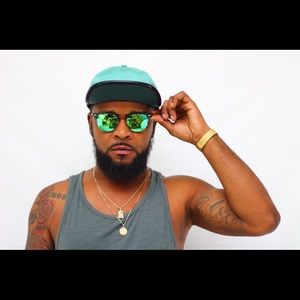 Meet your Posher, Julio