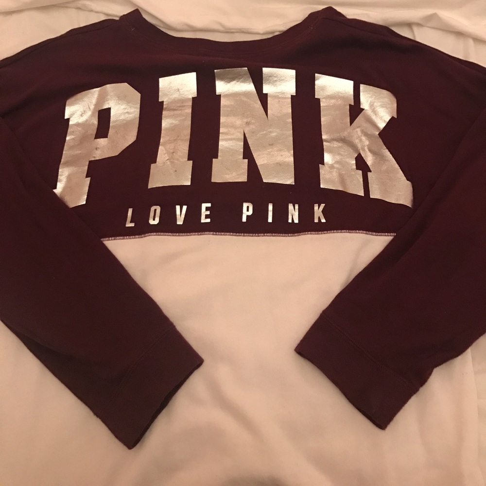 VS PINK CAMPUS CREW.