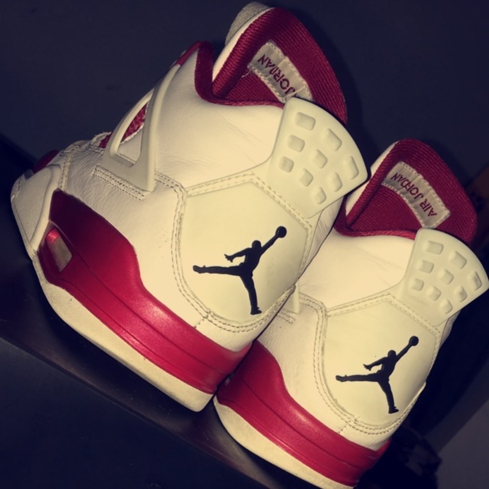 Retro 4 alternate 89s size 8.5