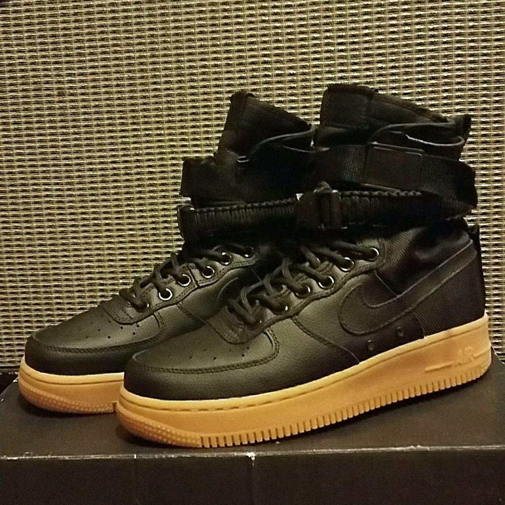 Nike SF AF 1 women's size 8