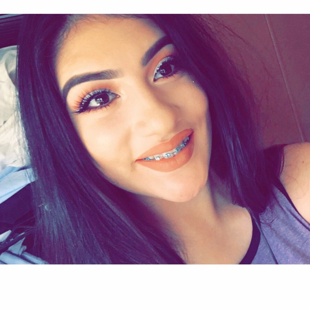 Meet your Posher, Nicole