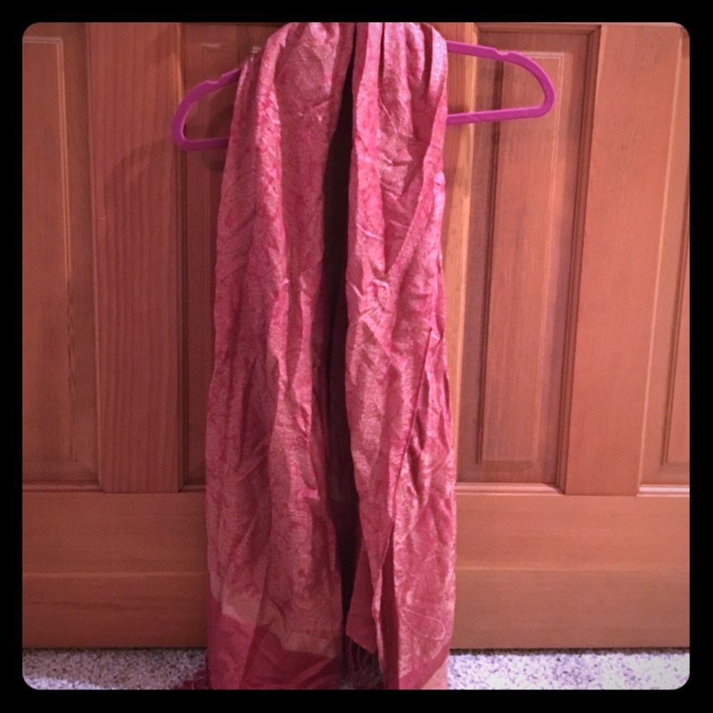 Dark pink scarf