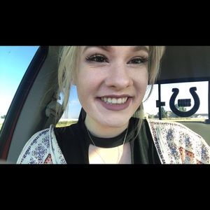 Meet your Posher, Kaylee