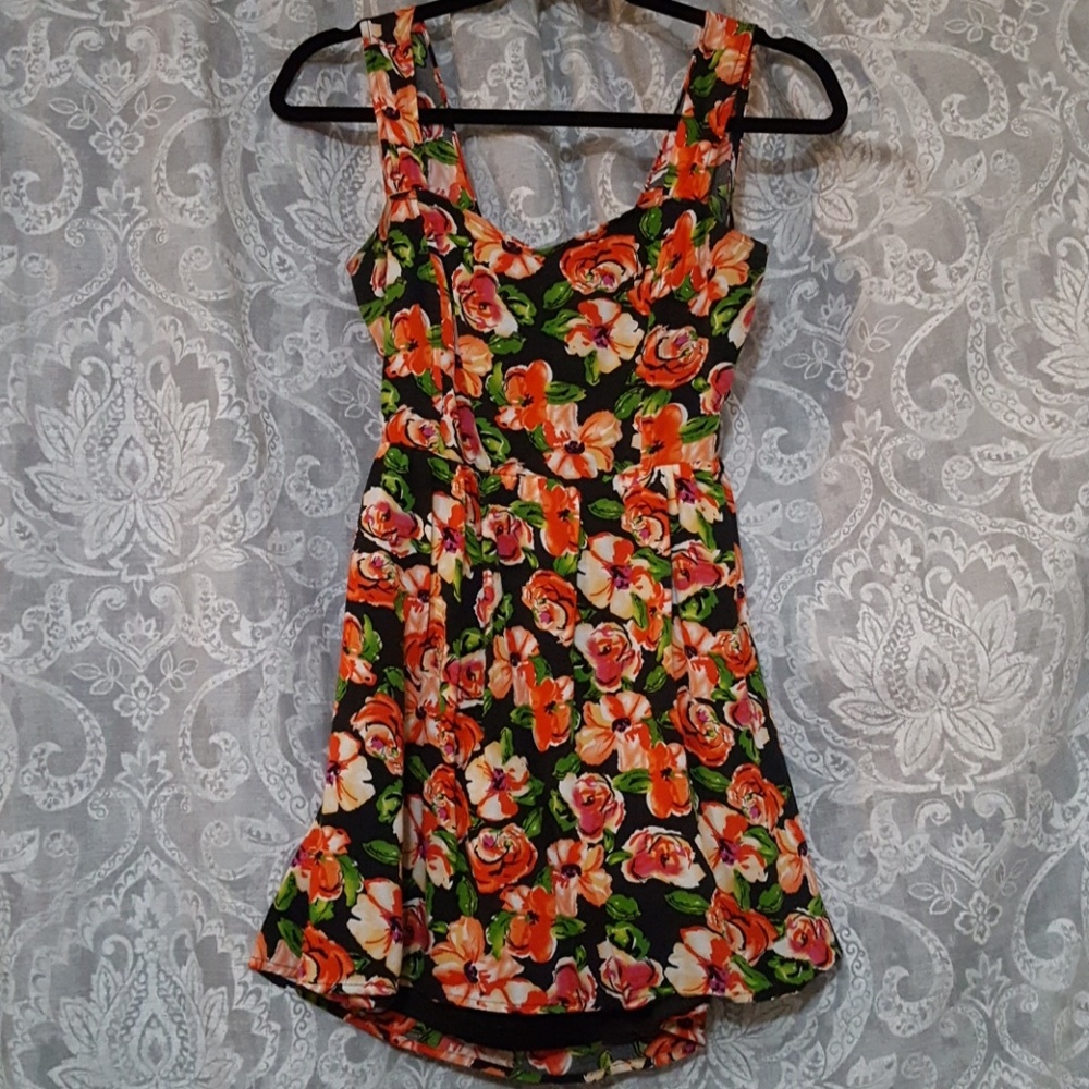 🚫SOLD🛇 Orange Floral Summer Retro Mini Dress
