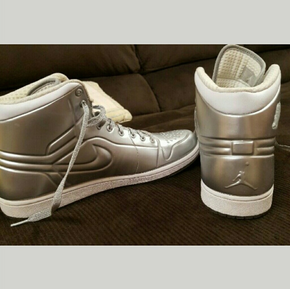 Nike air jordands