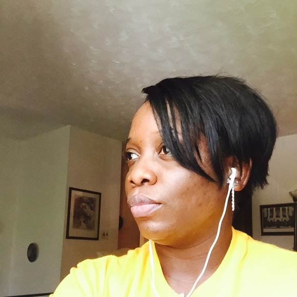Meet your Posher, Corine - Picture 1 of 1