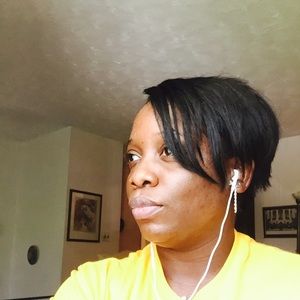 Meet your Posher, Corine
