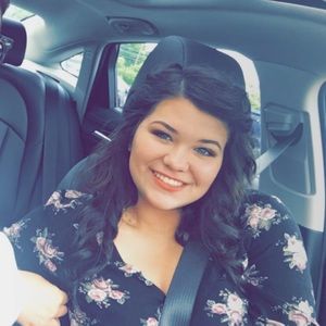 Meet your Posher, Brooke