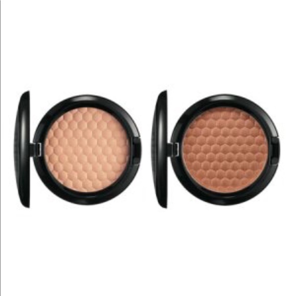 MAC Mineralize Skinfinish - Highlighting Powder | MAC  MAC Highlight Powder in Golden Nectar