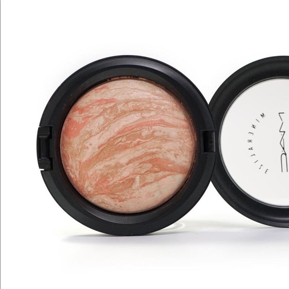 MAC Mineralize Skinfinish in Refined