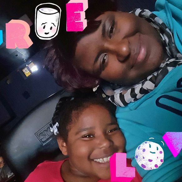 Meet your Posher, Michele - Picture 1 of 1