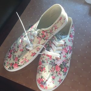 Floral Printed Sneakers Women's Size 7
