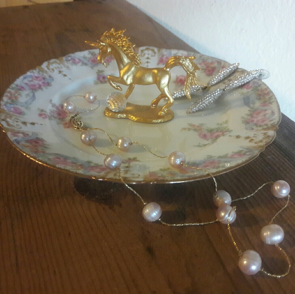 Beautiful unicorn trinket plate