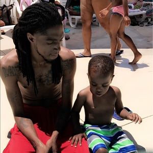 Meet your Posher, Travis