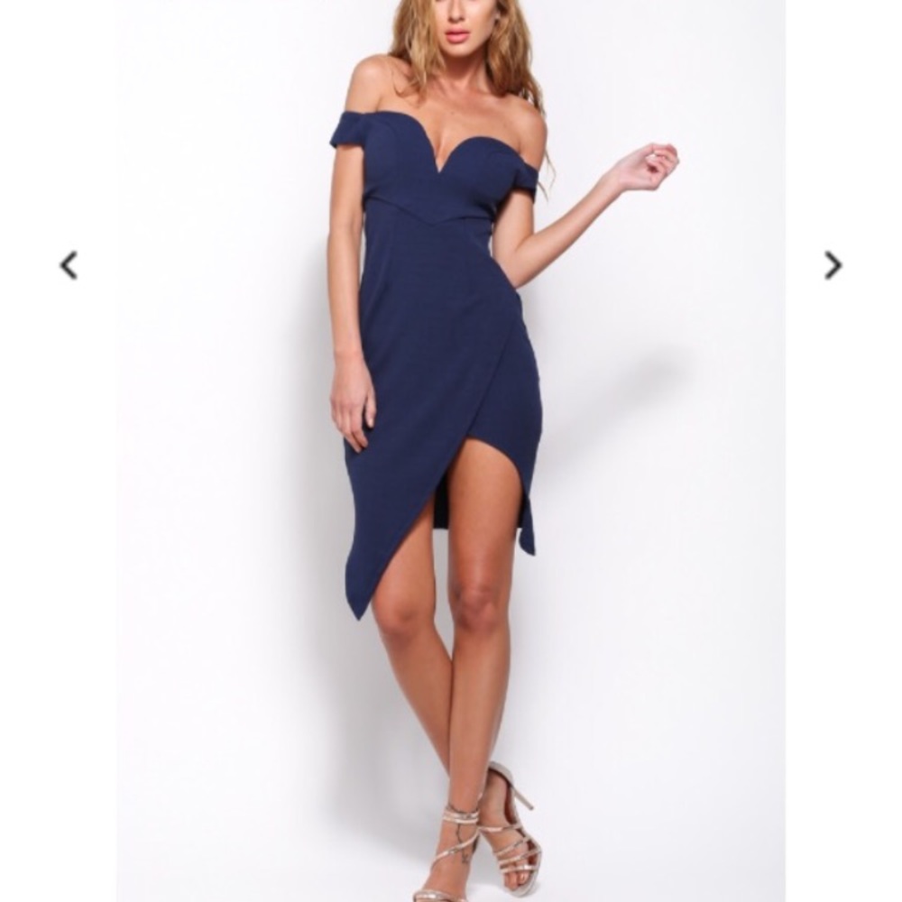 NEVER WORN. Navy 💙 Hello Molly Dress 💙 US 6