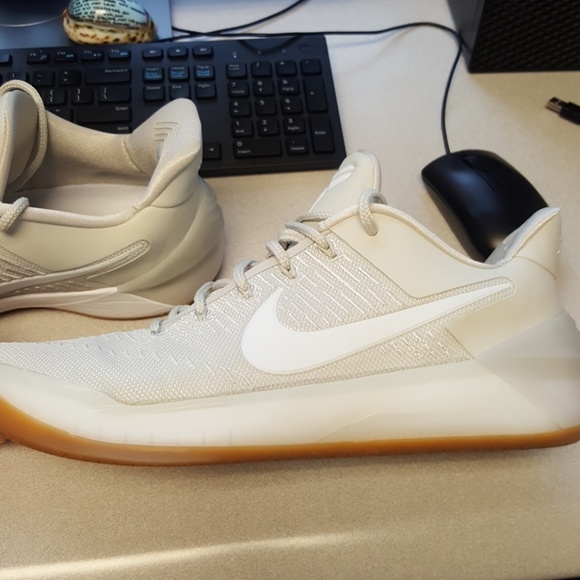 Nike Other - Kobe AD