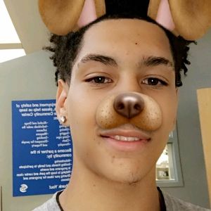 Meet your Posher, Elijah