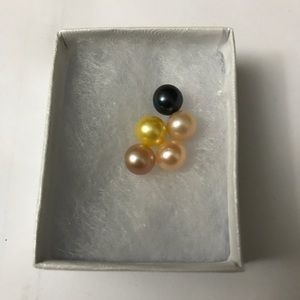 Pearls from an oyster opening, and 5 necklaces