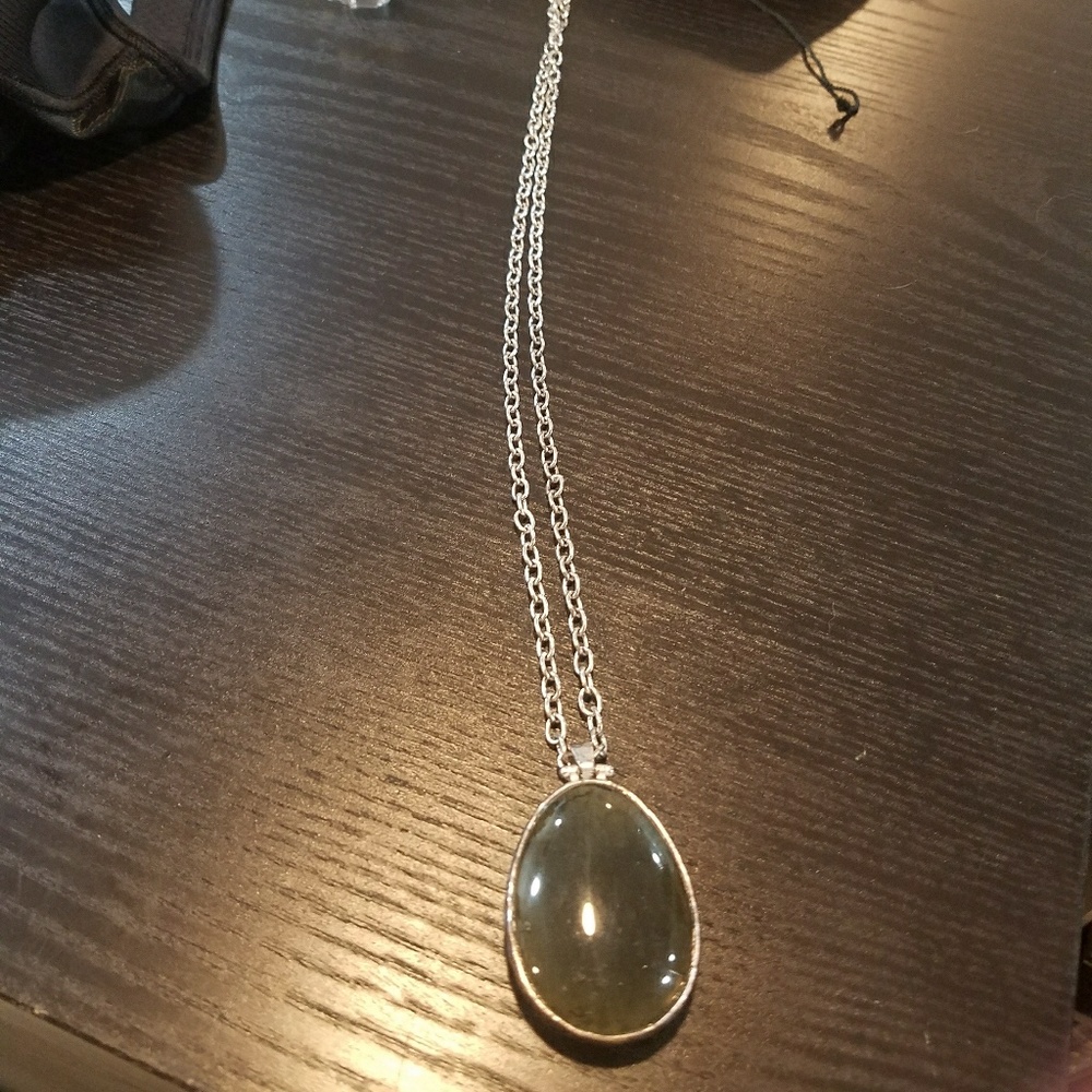 Stella and Dot necklace