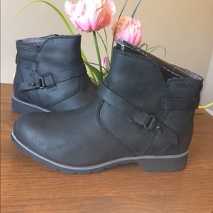 Teva Delavina Ankle Boot NWOT