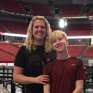 Meet your Posher, Cortney