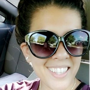 Meet your Posher, Sylvia