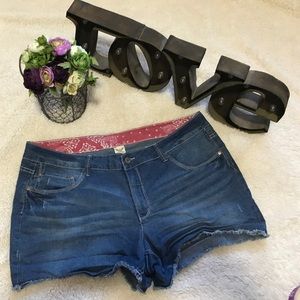Denim stretch cut off shorts