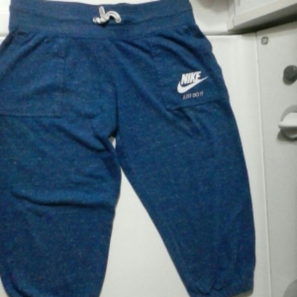 Nike capris