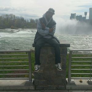 Meet your Posher, Dennis