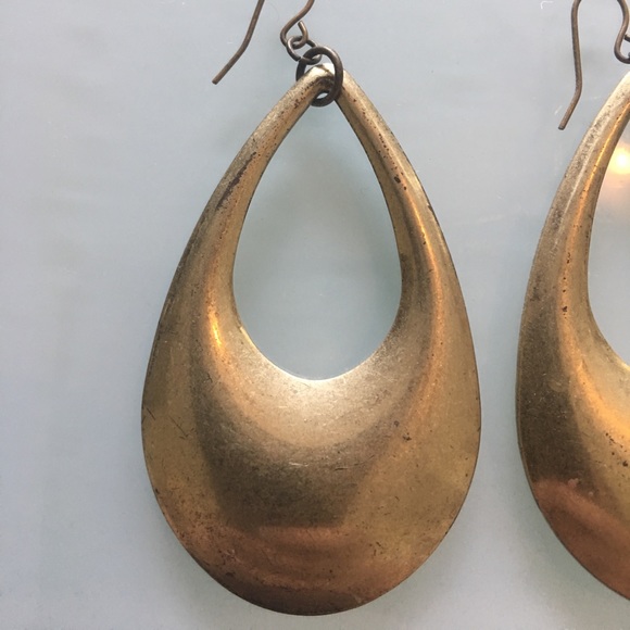 Gold Earrings - Picture 2 of 4