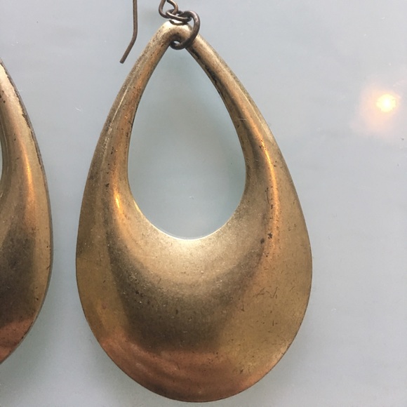 Gold Earrings - Picture 3 of 4