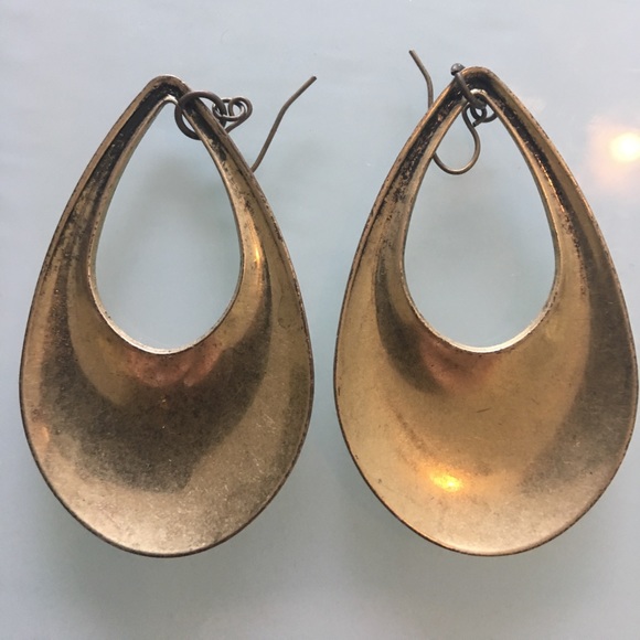 Gold Earrings - Picture 4 of 4