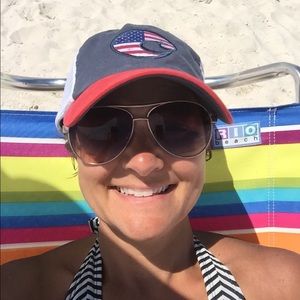 Meet your Posher, Casey