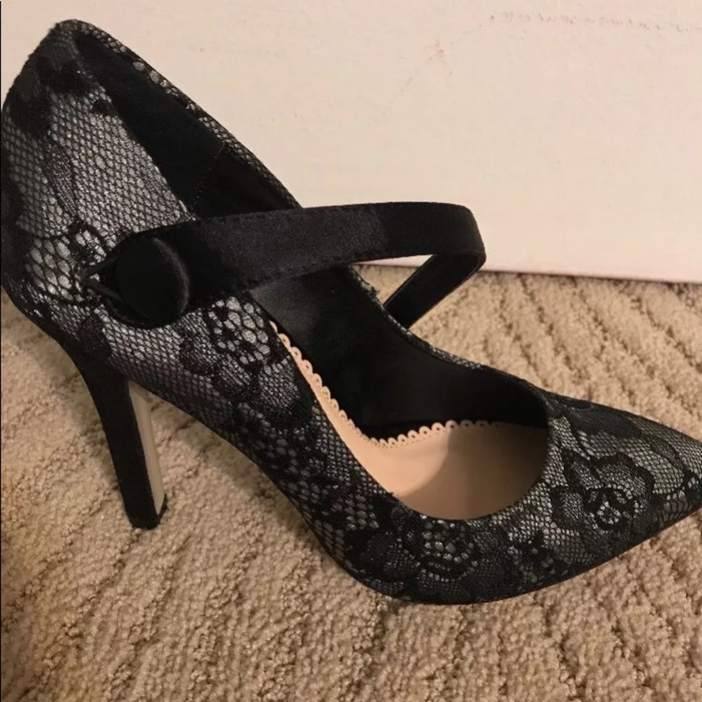 New Black lace heels