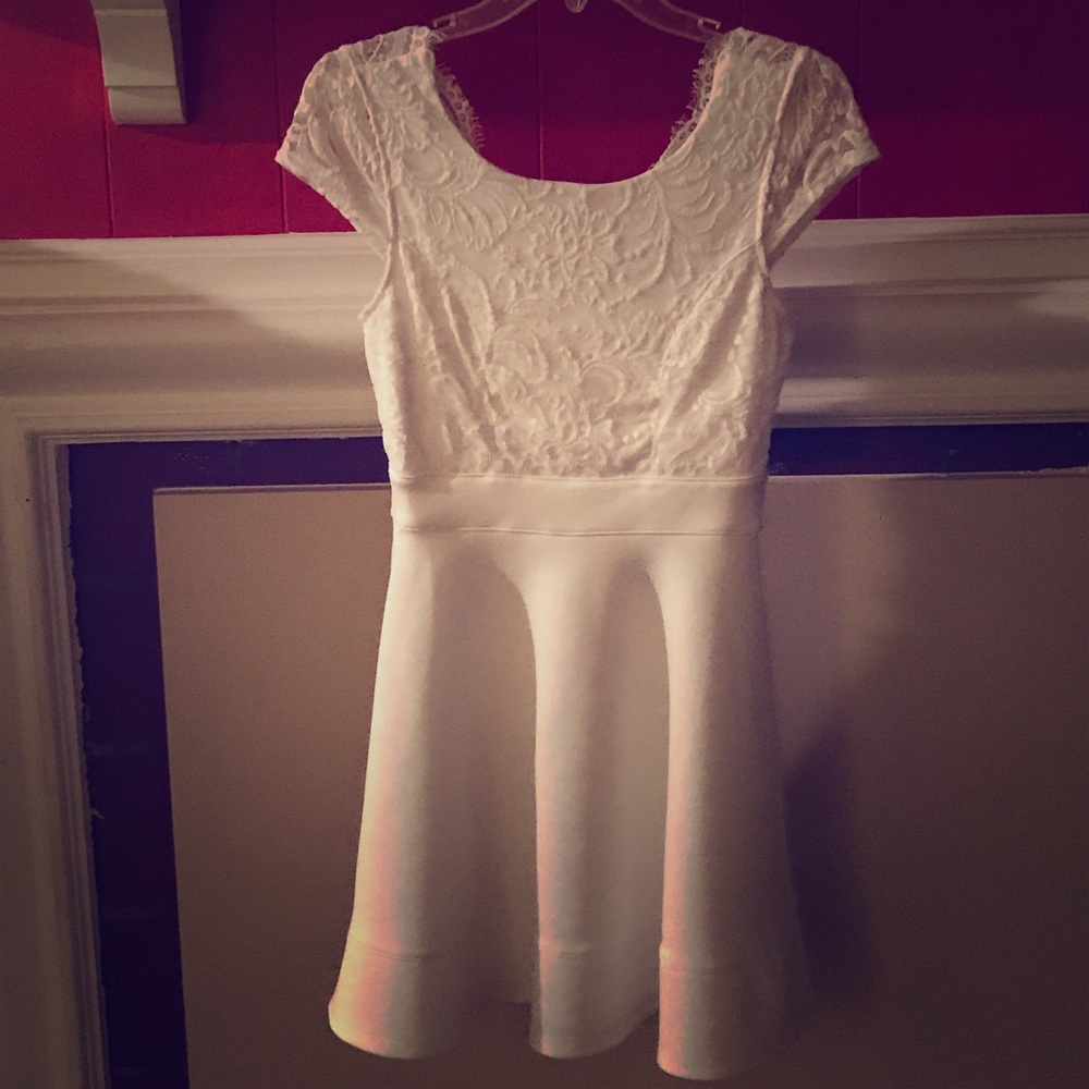 Almost new Snow White dress