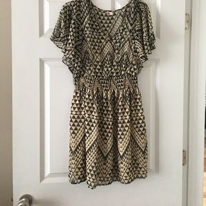 Black & cream mini dress