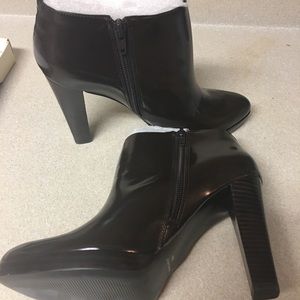 NIB Nine West Dark Brown Leather Booties 8.5